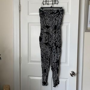 Mudd black and white capri strapless jumpsuit size Small